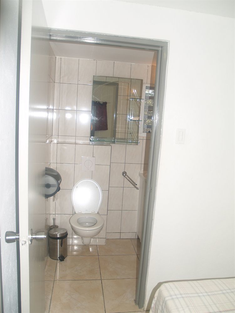 Hotel Barbarossa Karlsruhe Stadtmitte Dış mekan fotoğraf