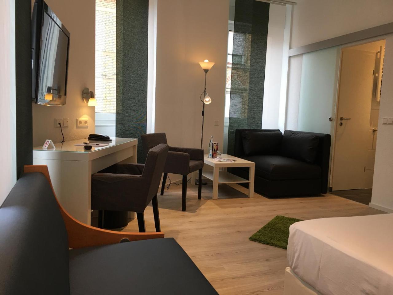 Hotel Barbarossa Karlsruhe Stadtmitte Dış mekan fotoğraf